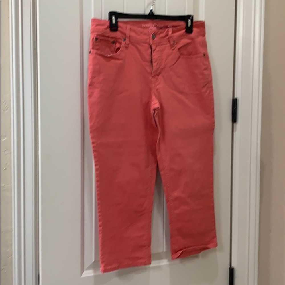 Cropped jeans - great color!